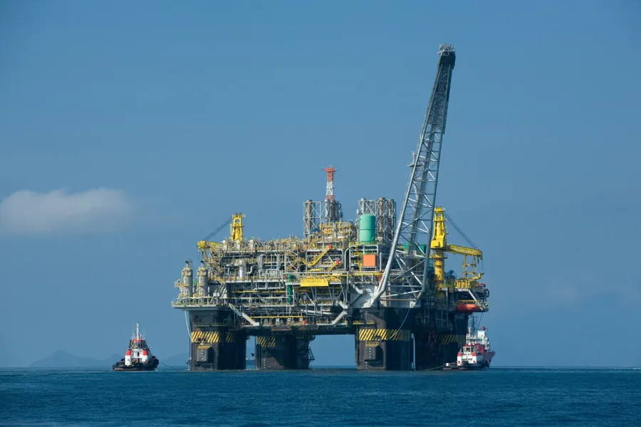 Plataforma P-51 da Petrobras. Foto: Divulgação Petrobras/ABr, via Wikimedia Commons, CC BY 3.0 BR