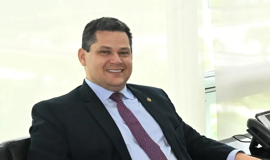 Davi Alcolumbre, presidente do Senado, em 2023. Foto: Vice-Presidência da República, via Wikimedia Commons, CC BY 2.0