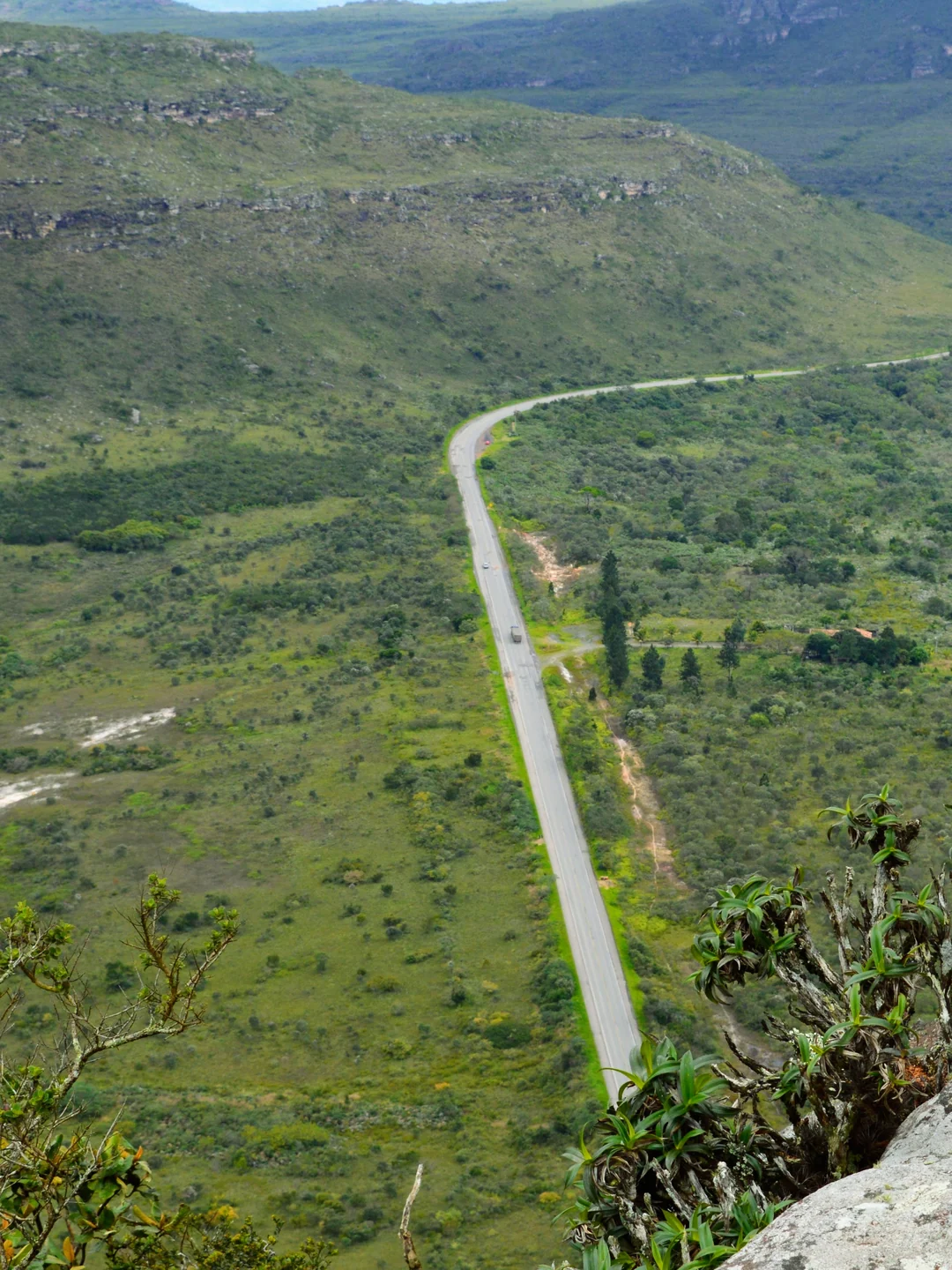 Ônibus tomba na Chapada: 7 mortos