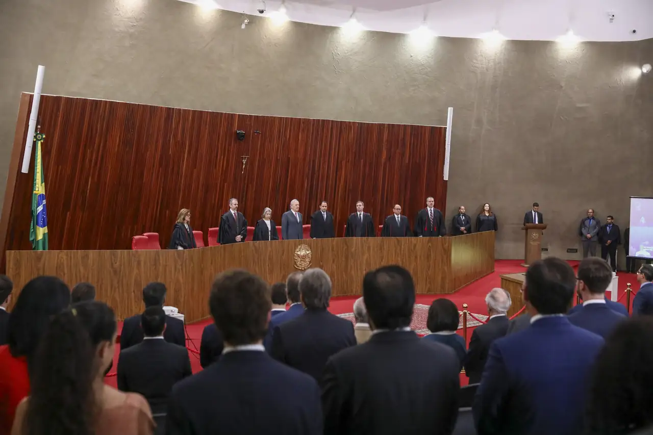 Plenário do Tribunal Superior Eleitoral em sessão