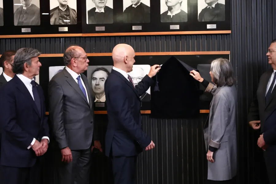 Alexandre de Moraes em cerimônia no TSE, 2025. Foto: TSE, via Wikimedia Commons, domínio público