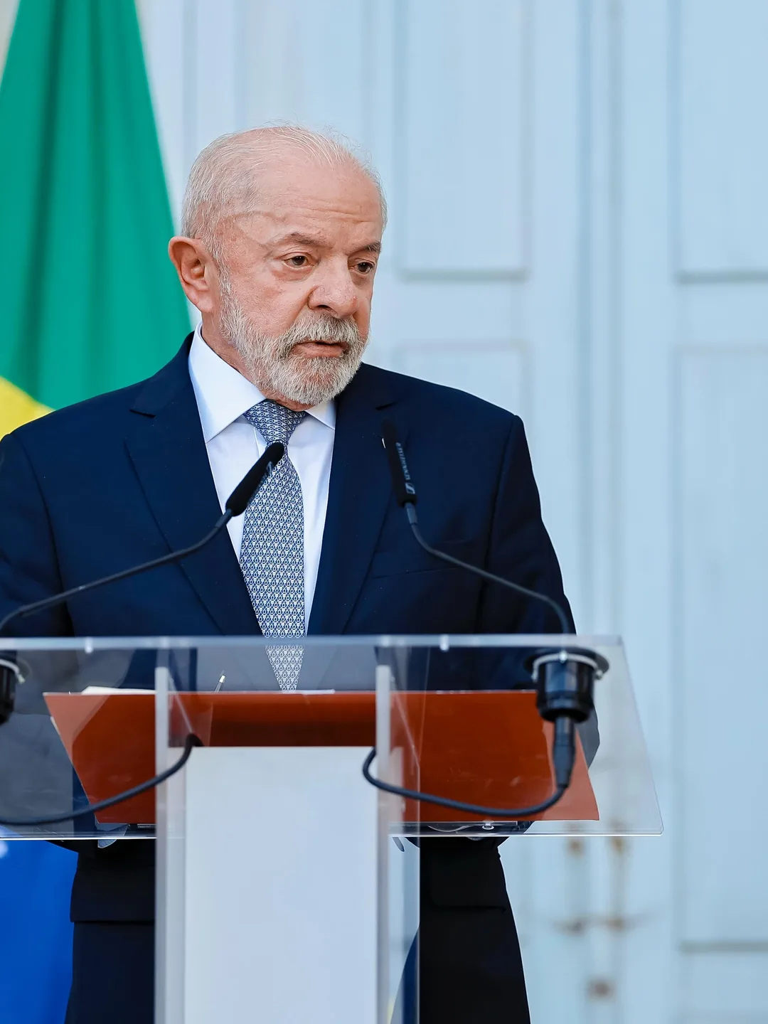 TSE manda apagar vídeos de Lula e Janja