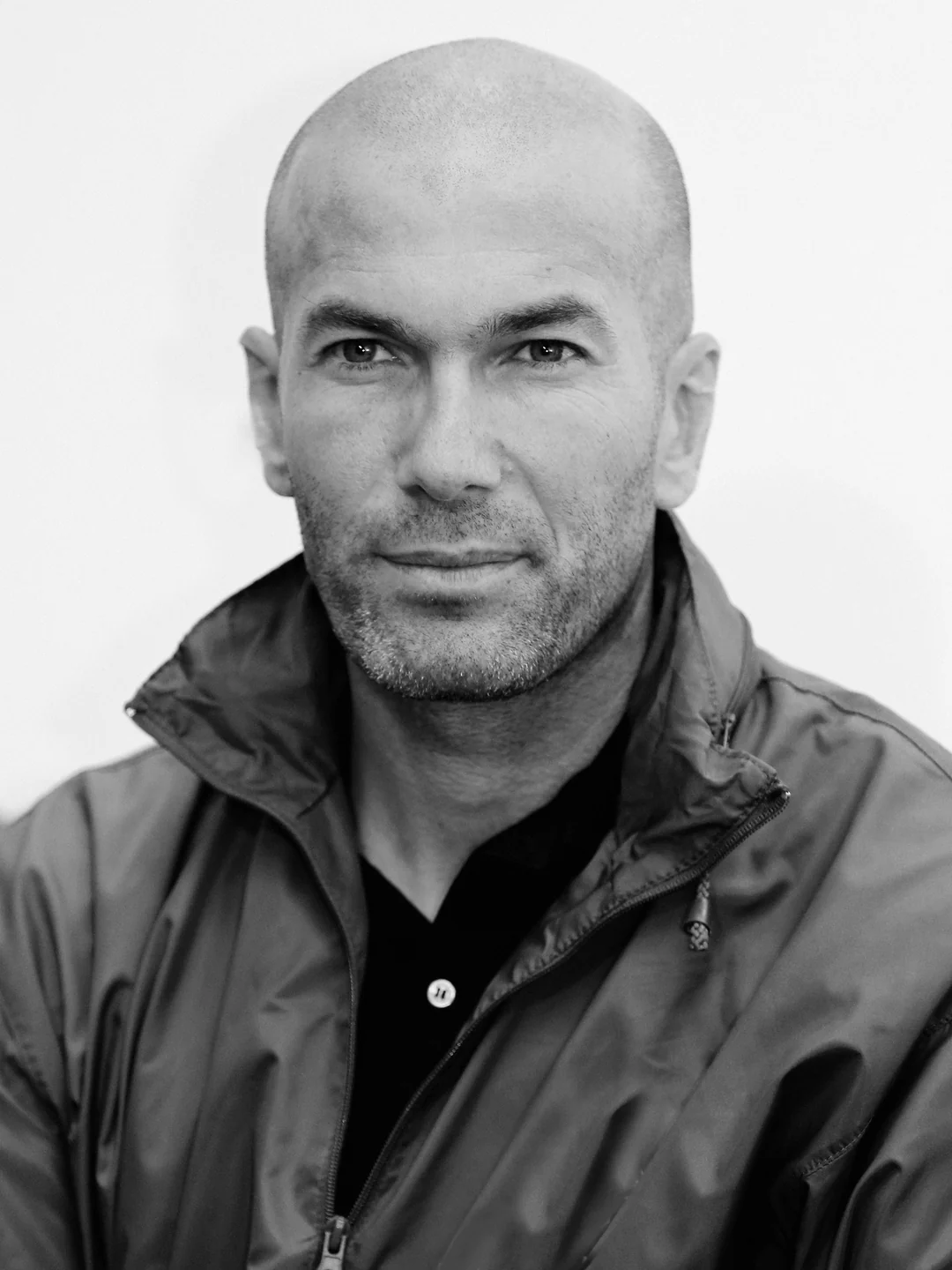 Zidane atrasado para o hino